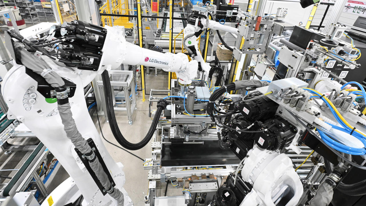 Smart Factory Business: la nuova divisione di LG dedicata alle soluzioni per la fabbrica intelligente
